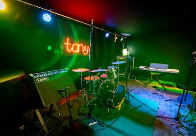 Szkoła muzyczna - Tony Podstawy dźwięków